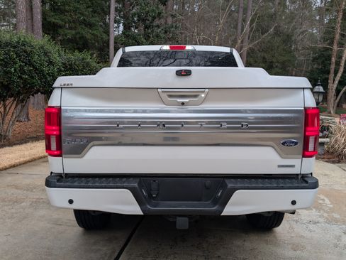 Used 2018 Ford F150 Limited image 6