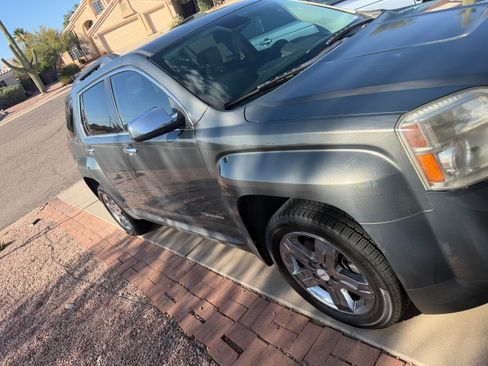Used 2013 GMC Terrain SLT w/ LPO, Chrome Package FWD image 4