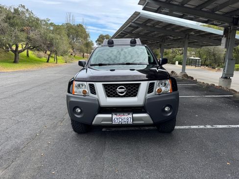 Used 2012 Nissan Xterra PRO-4X w/ Pro-4x Leather Pkg image 2