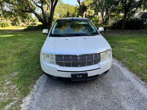Used 2010 Lincoln MKX 2WD image 6