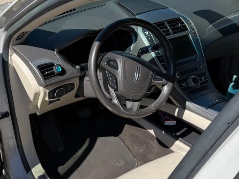 Used 2020 Lincoln MKZ w/ Convenience Package image 13