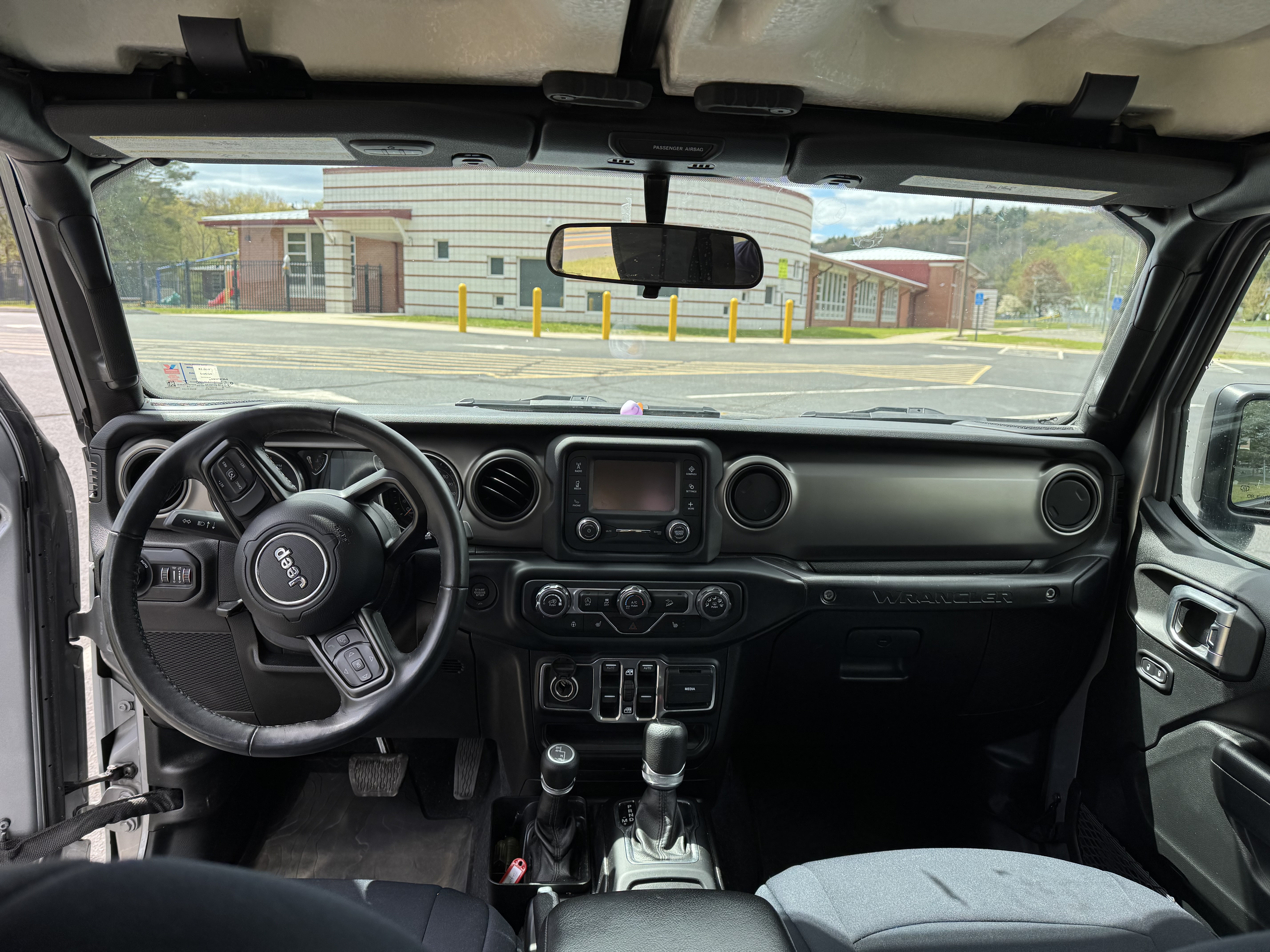 Used 2019 Jeep Wrangler Unlimited Sport S AWD/4WD image 9