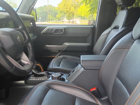 Used 2023 Ford Bronco Badlands AWD/4WD image 6
