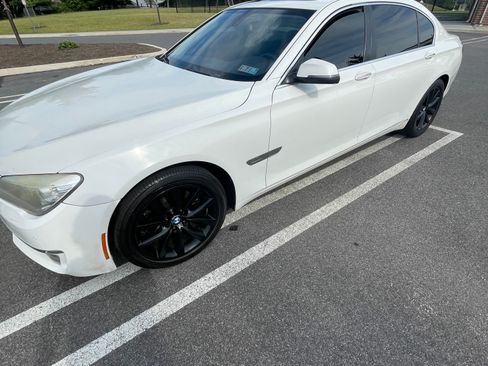 Used 2013 BMW 740Li RWD image 5
