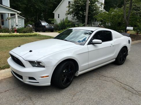 Used 2014 Ford Mustang Coupe w/ FP6 Appearance Package image 2