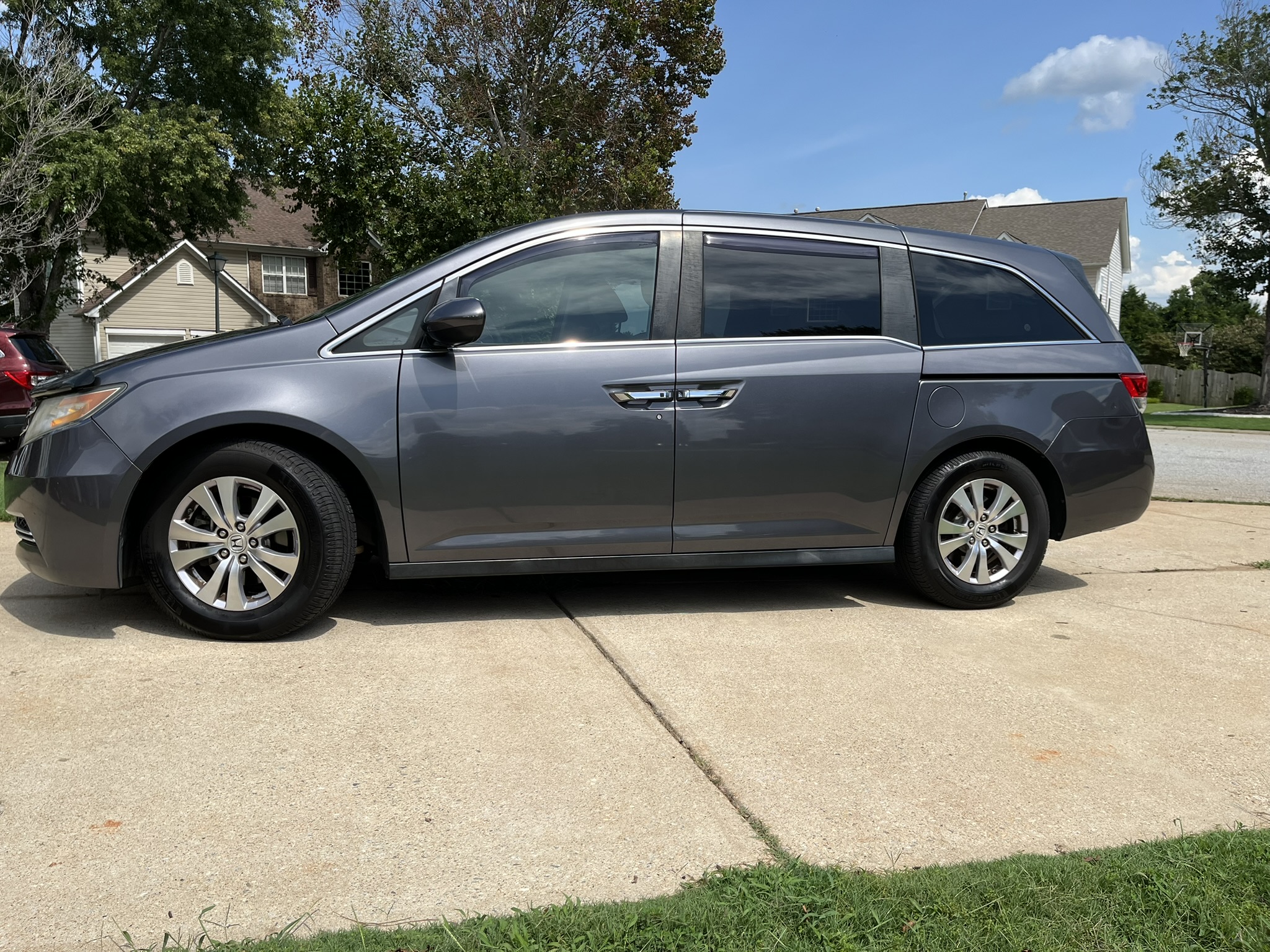 Used 2016 Honda Odyssey SE image 4