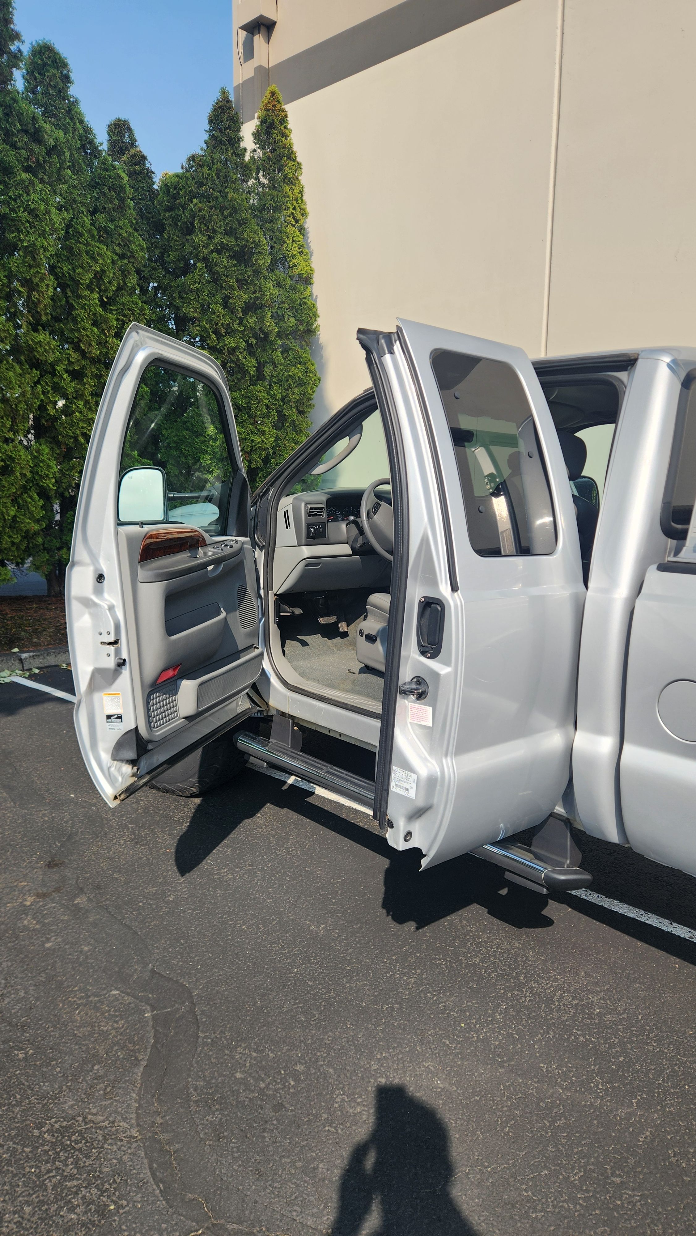 Used 2004 Ford F250 Lariat AWD/4WD image 11