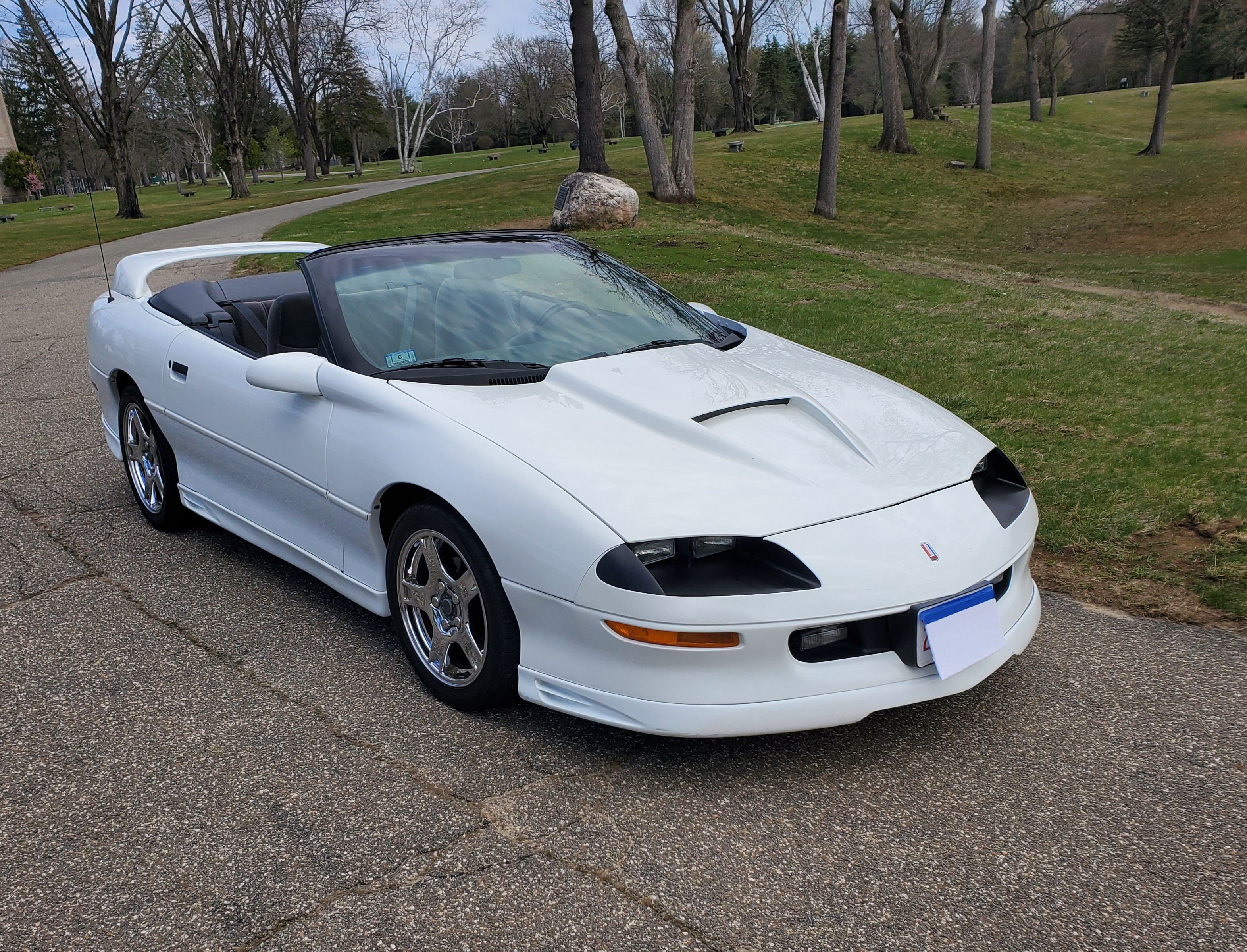 Used 1996 Chevrolet Camaro RS RWD image 1