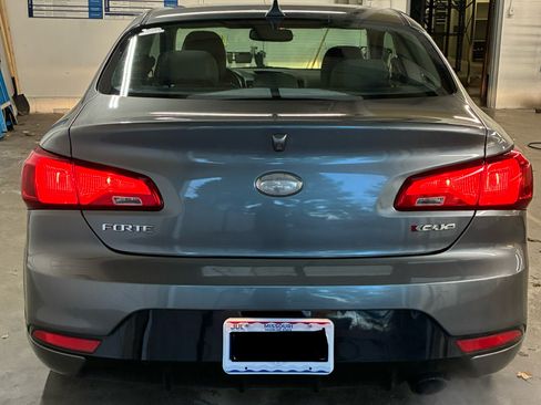 Used 2014 Kia Forte Koup EX w/ EX Premium Package image 4