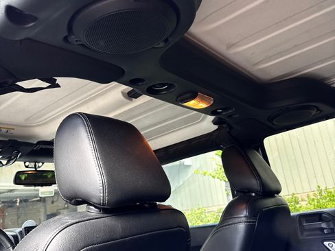 Used 2014 Jeep Wrangler Unlimited Sahara w/ Max Tow Package image 14