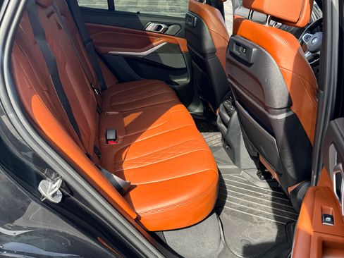 Used 2023 BMW X5 xDrive40i w/ M Sport Package AWD/4WD image 8