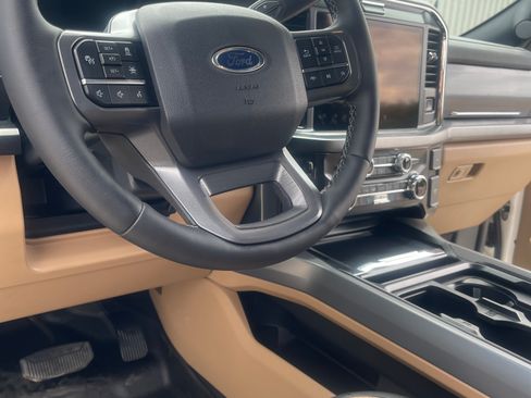 Used 2026 Ford F350 Lariat w/ Lariat Ultimate Package AWD/4WD image 19