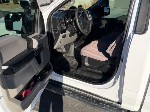 Used 2016 Ford F150 XL w/ Equipment Group 101A Mid image 11