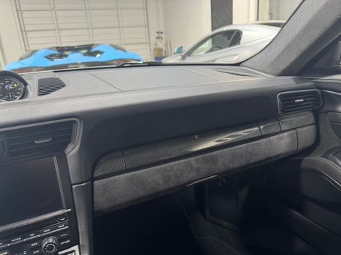 Used 2014 Porsche 911 GT3 RWD image 17