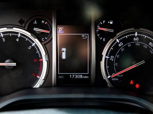 Used 2023 Toyota 4Runner TRD Off-Road Premium image 17