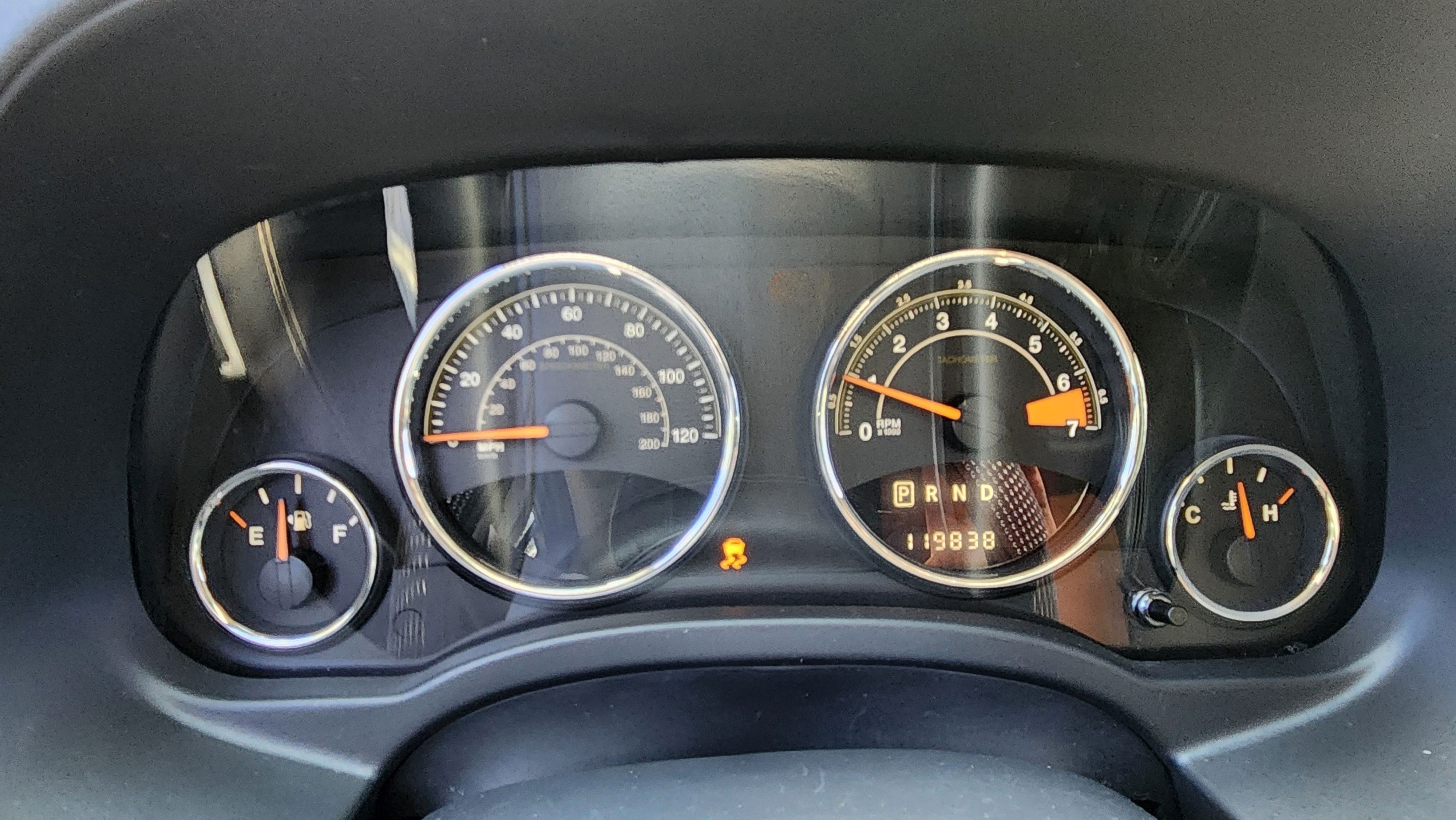 Used 2015 Jeep Compass High Altitude FWD image 9