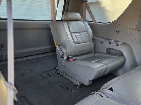 Used 2003 Toyota Sequoia SR5 AWD/4WD image 6