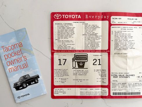 Used 1999 Toyota Tacoma 4x4 Regular Cab image 32