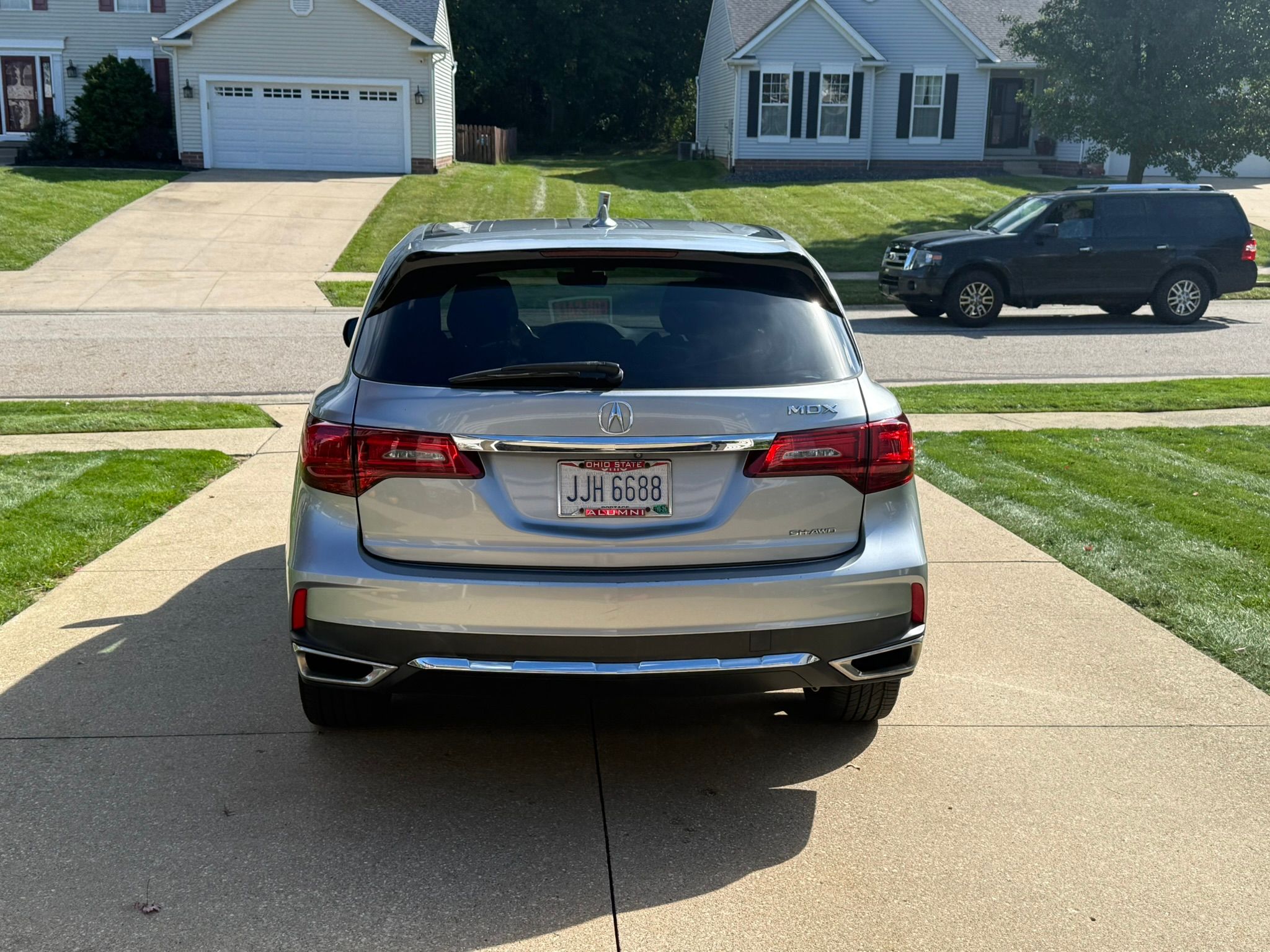 Used 2018 Acura MDX w/ Technology Package AWD/4WD image 10