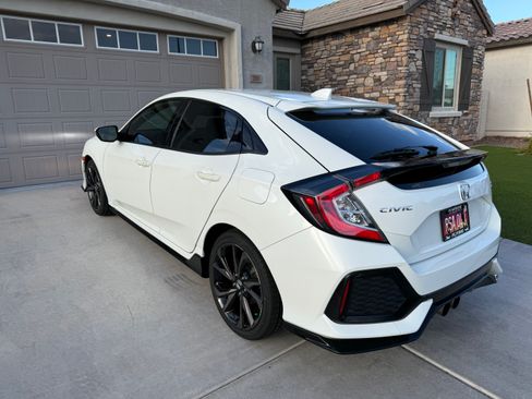 Used 2018 Honda Civic Sport Touring image 6