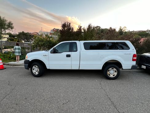 Used 2006 Ford F150 XLT image 1