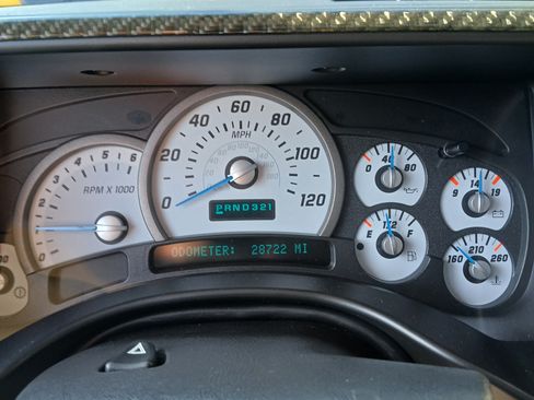 Used 2003 HUMMER H2 w/ Preferred Equipment Group image 12