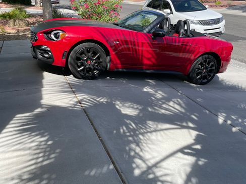 Used 2019 FIAT 124 Spider Abarth w/ Navigation & Sound Group image 17