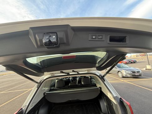 Used 2021 Subaru Forester Limited w/ Popular Package #3 image 17