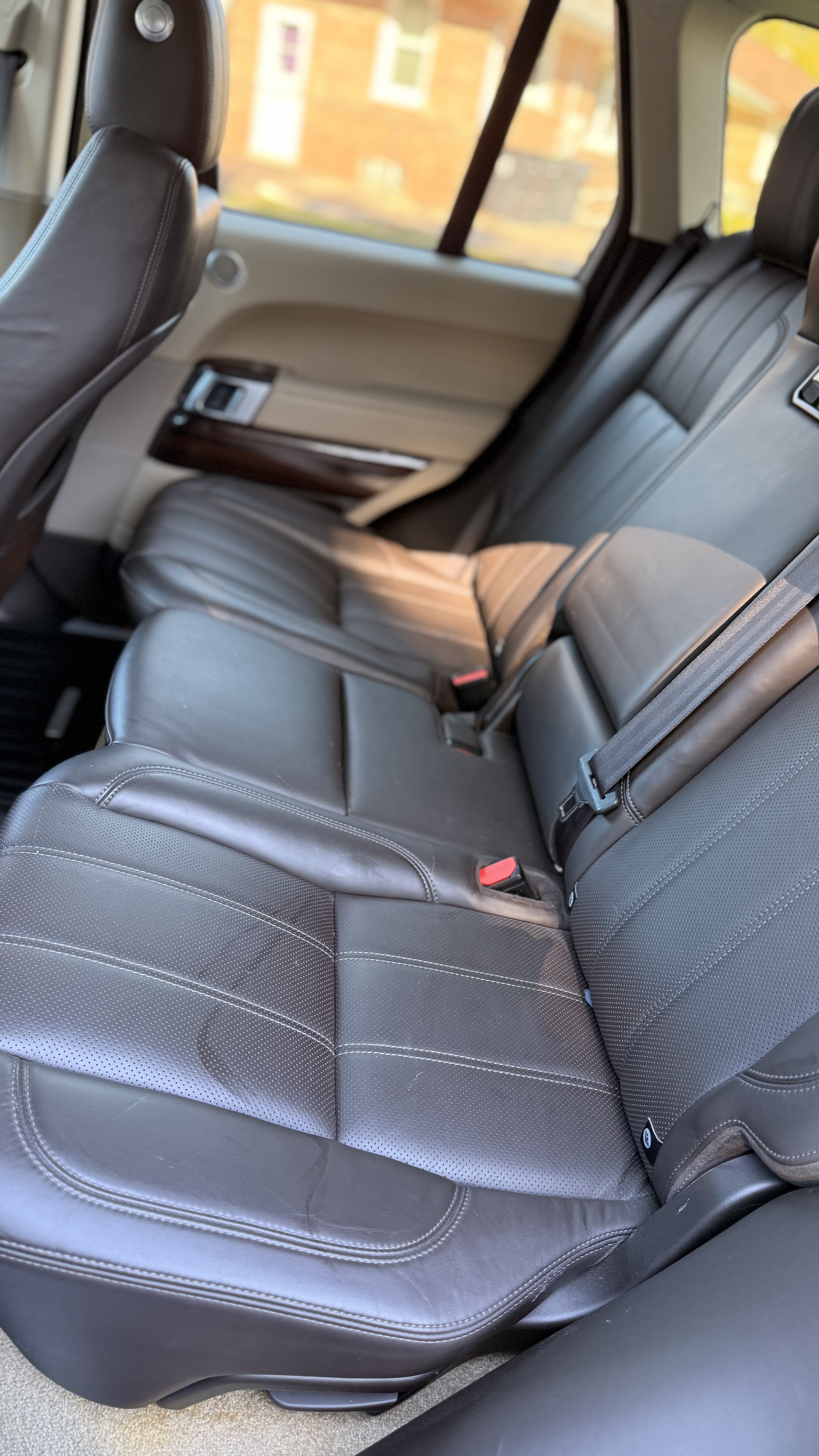 Used 2015 Land Rover Range Rover Supercharged AWD/4WD image 8