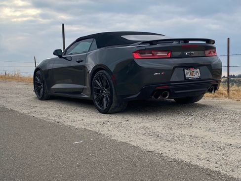 Used 2017 Chevrolet Camaro ZL1 image 17