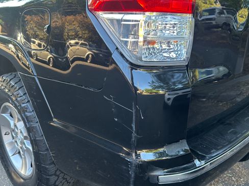 Used 2011 Toyota 4Runner SR5 RWD image 15