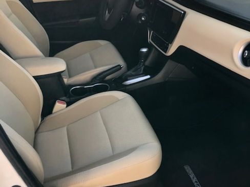 Used 2019 Toyota Corolla LE image 8