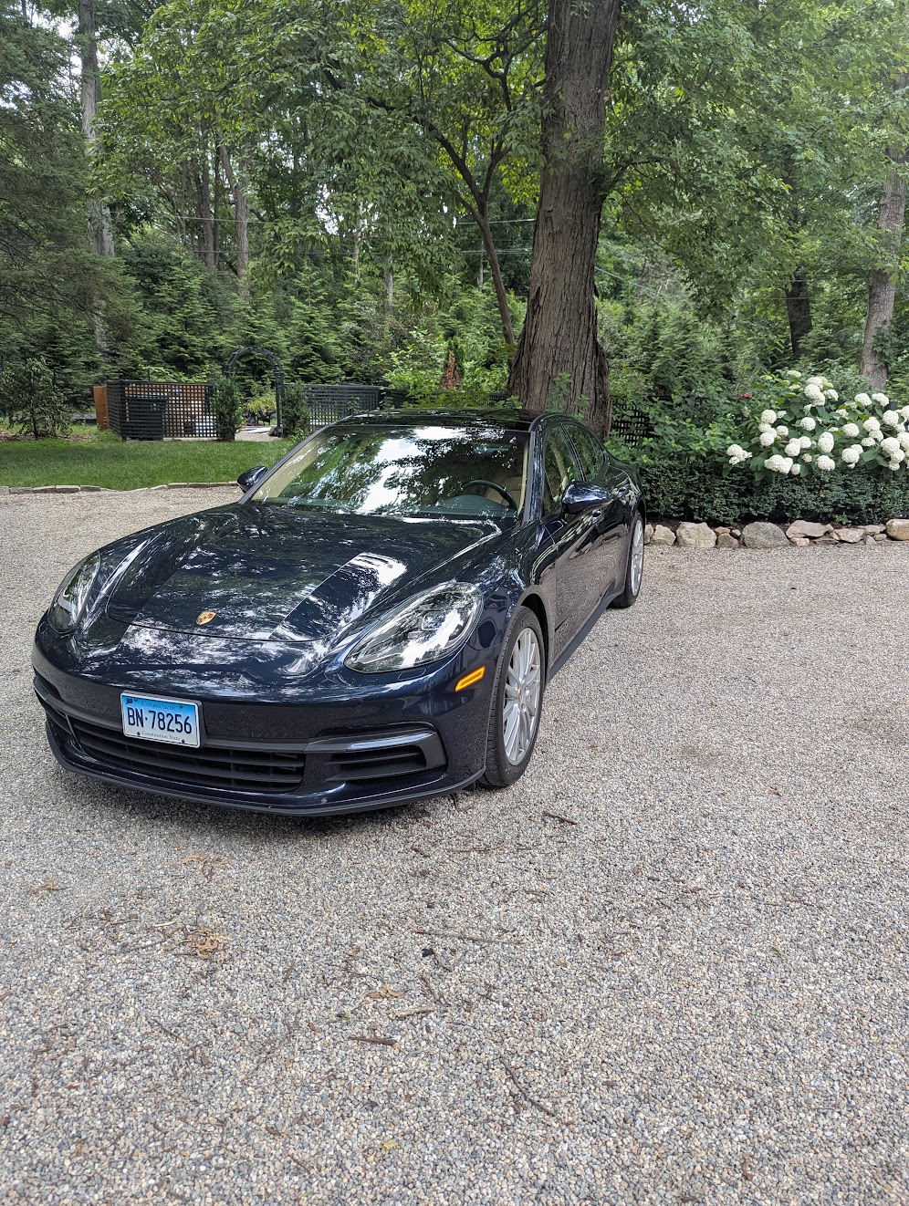 Used 2020 Porsche Panamera AWD/4WD image 1