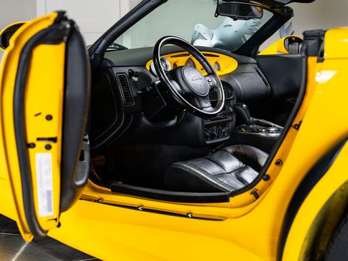 Used 1999 Plymouth Prowler image 19