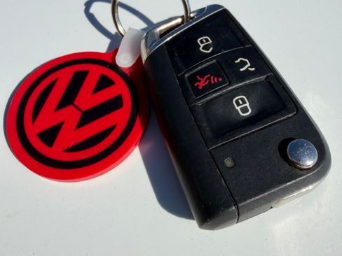 Used 2018 Volkswagen Tiguan SE AWD/4WD image 5