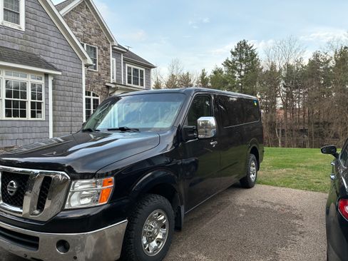 Used 2016 Nissan NV 3500 SL image 5