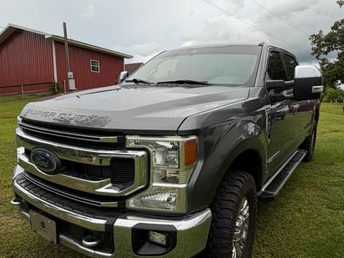 Used 2022 Ford F250 XLT w/ XLT Premium Package AWD/4WD image 4