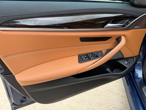 Used 2022 BMW 540i xDrive w/ Executive Package image 14