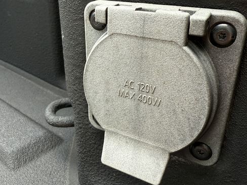 Used 2024 GMC Sierra 2500 Denali Ultimate image 10