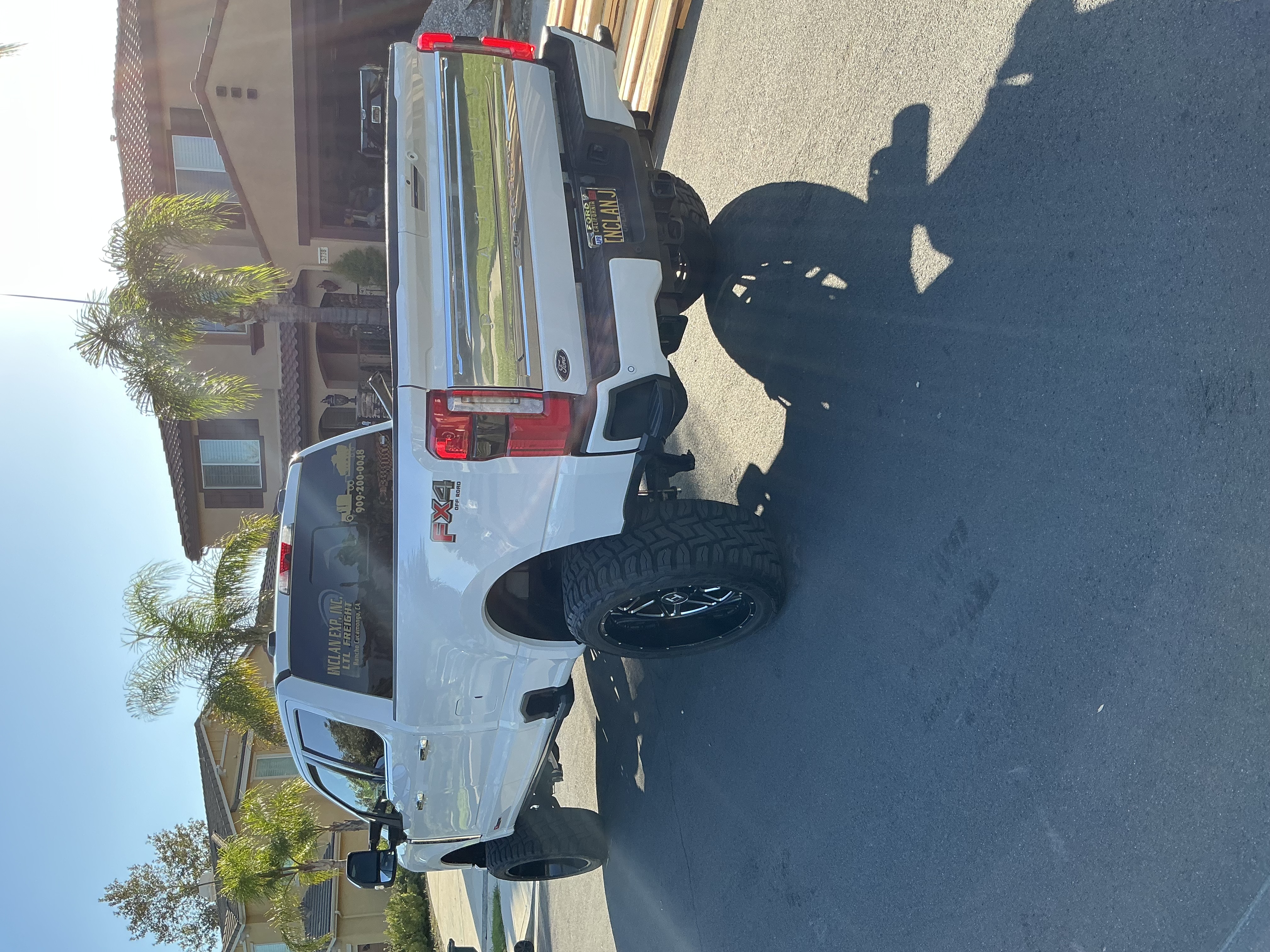 Used 2024 Ford F250 Platinum AWD/4WD image 10