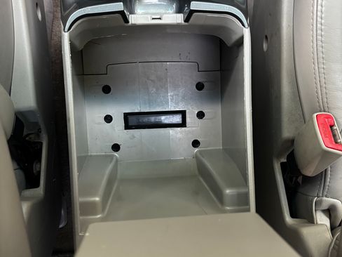 Used 2009 Toyota Sienna XLE w/ Towing Prep Pkg FWD image 29