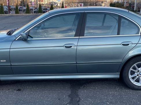 Used 2003 BMW 525i Sedan image 2