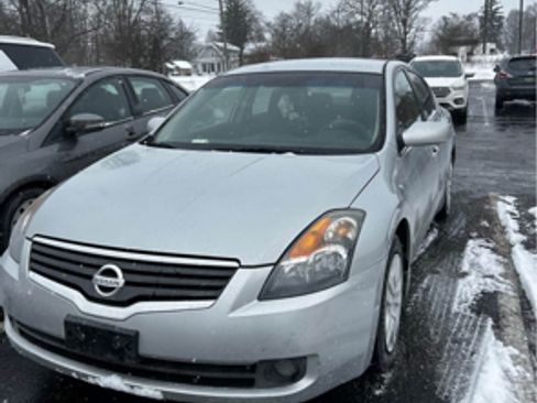 Used 2009 Nissan Altima 2.5 S image 1