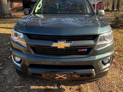 Used 2017 Chevrolet Colorado Z71 image 1