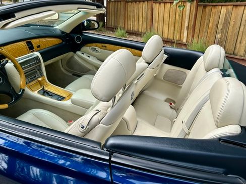 Used 2002 Lexus SC 430 Convertible RWD image 6