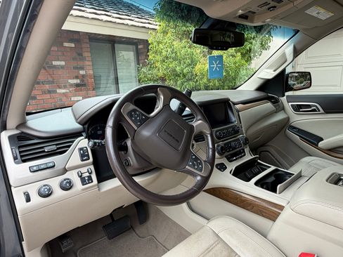 Used 2019 GMC Yukon XL Denali AWD/4WD image 8