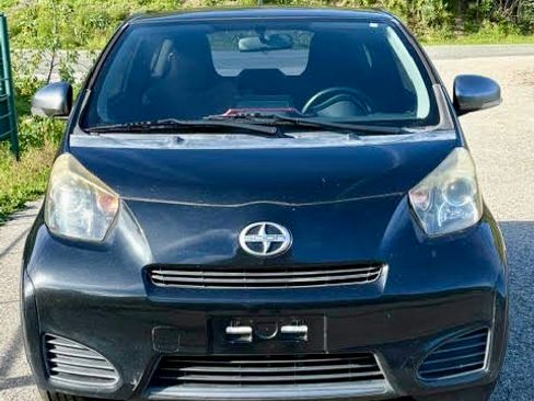 Used 2012 Scion iQ Hatchback 2D image 4