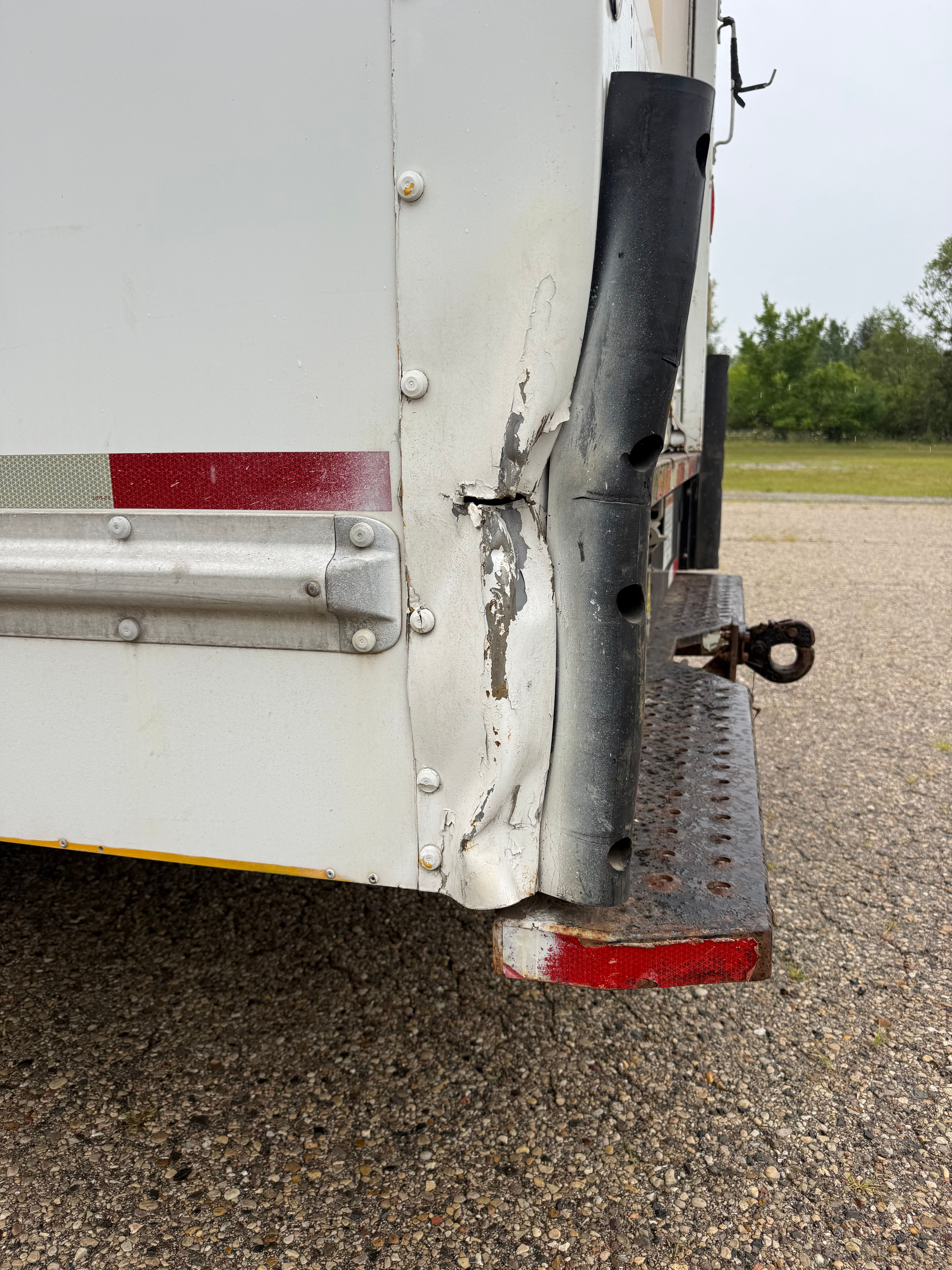 Used 2010 GMC Savana 3500 Extended RWD image 16