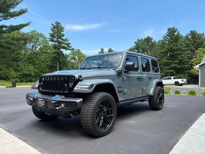 Used 2024 Jeep Wrangler Unlimited Sahara w/ Safety Group