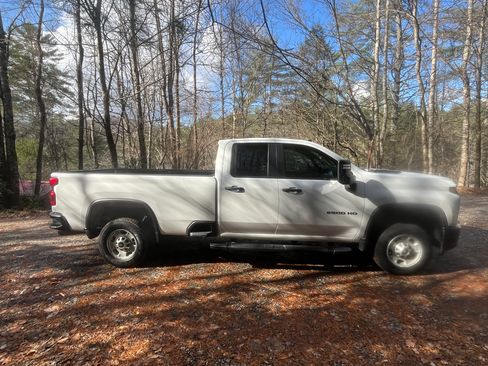 Used 2022 Chevrolet Silverado 2500 W/T w/ WT Convenience Package image 4